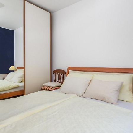Rona Apartment Smokva 3 Opatija Buitenkant foto
