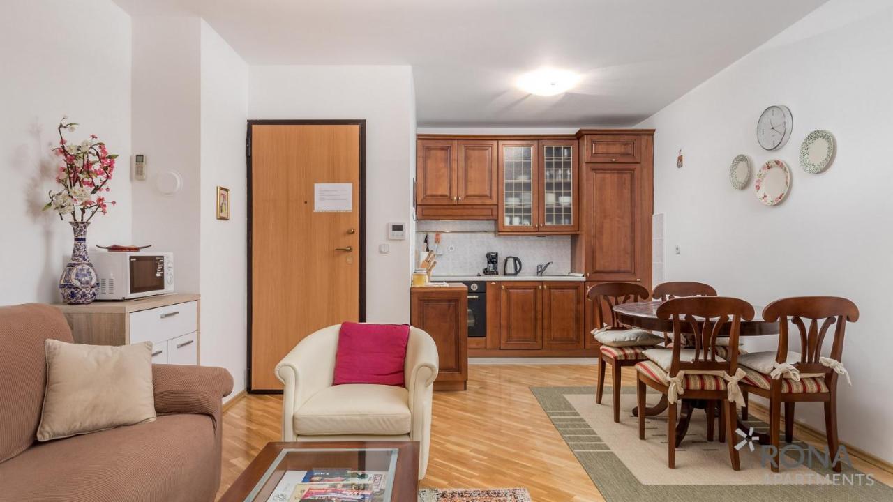 Rona Apartment Smokva 3 Opatija Buitenkant foto